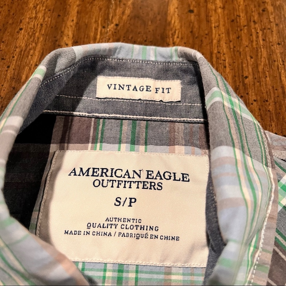 SOLD Lot of 2 American Eagle Outfitters Vintage Slim Plaid Button Down Shirts - Picture 16 of 16
